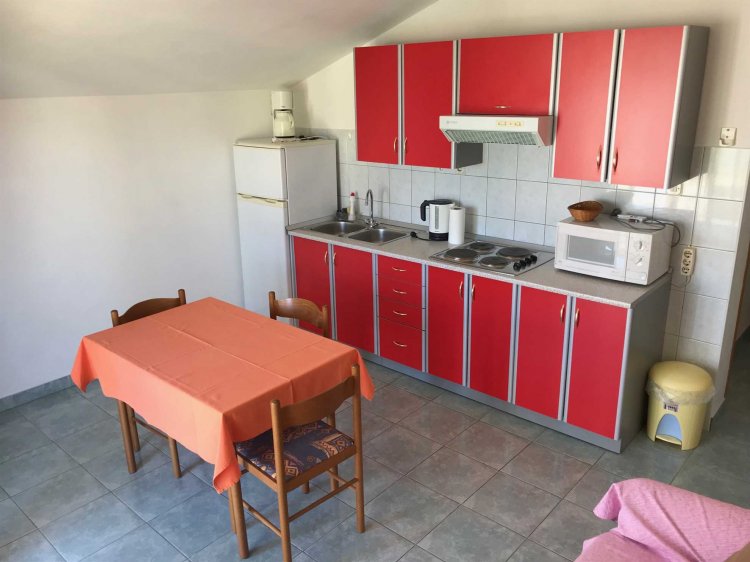 Apartment Antic Blata 4+1 no.5